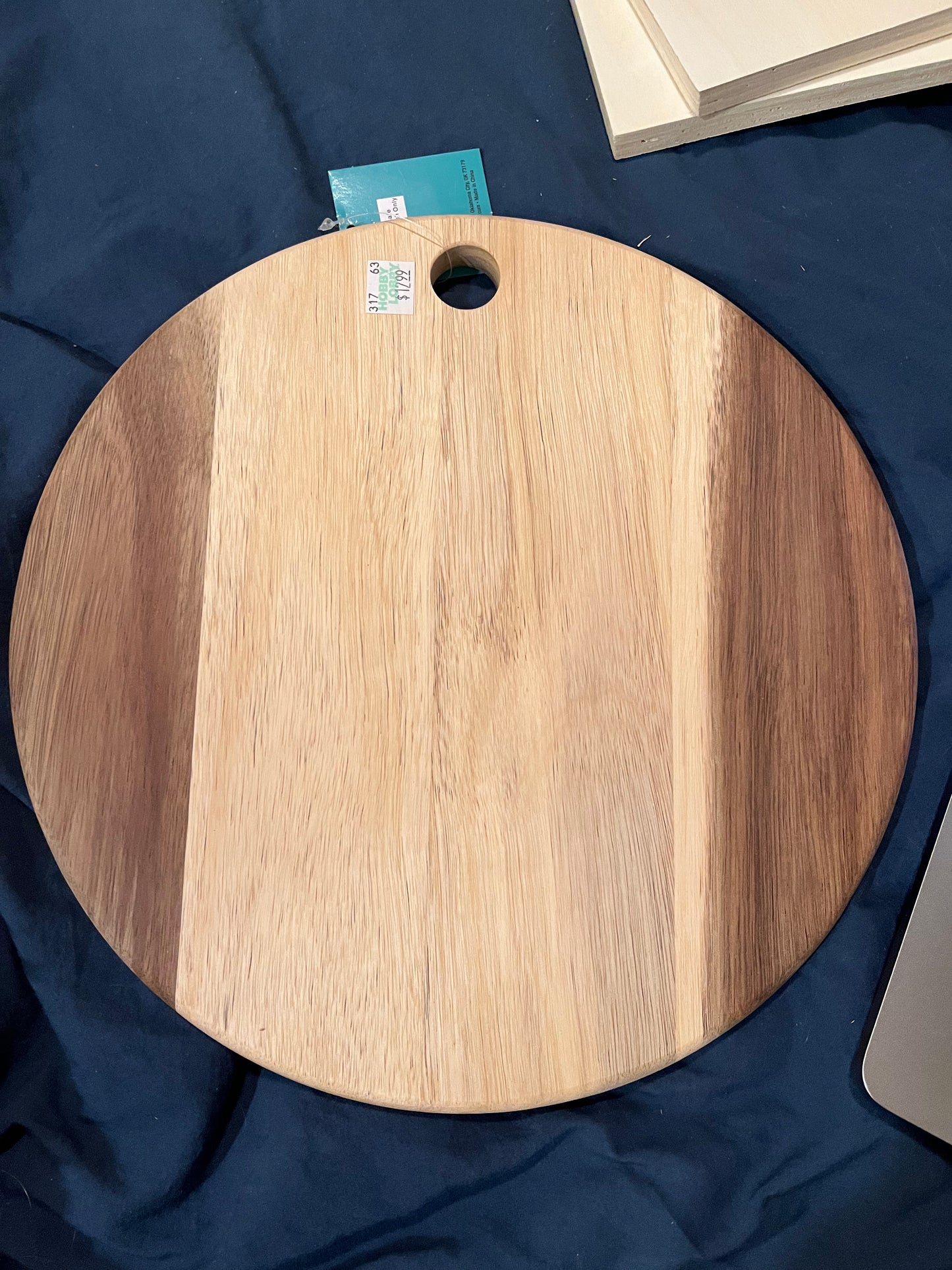 Round Acacia Board